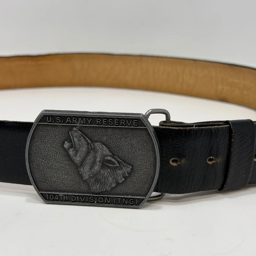 US Army Reserve 104th Division Wolf Belt Buckle Black Leather Strap Mens Size 38